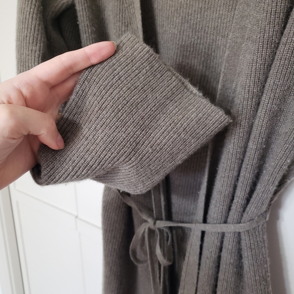 Theory Cashmere Taupe Tie Front Cardigan size Small - Picture 4 of 6